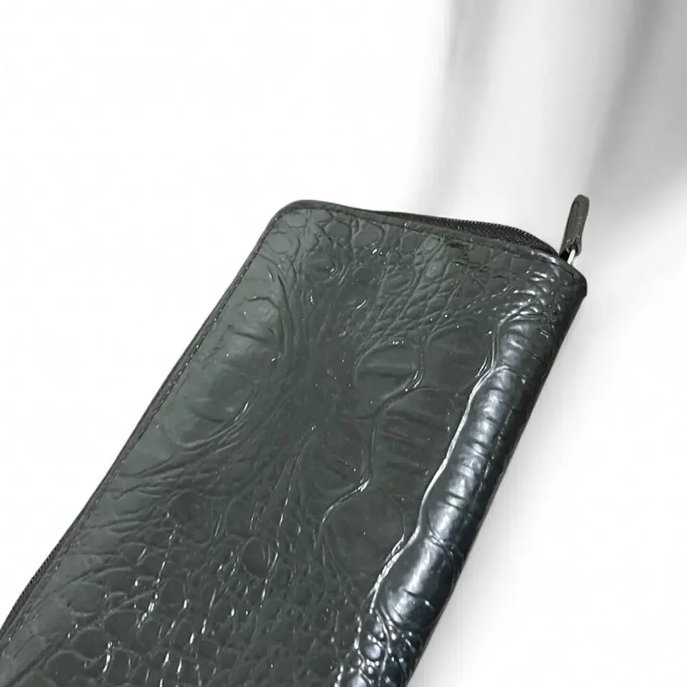 Black crocodile skin texture wallet